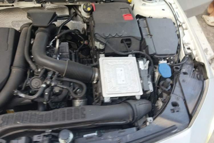 Used Mercedes-Benz A-Class 2019 A 200 L Sport Sedan Engine Bay Left