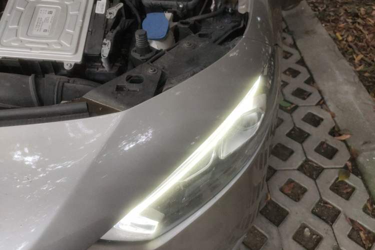 Used Mercedes-Benz A-Class 2019 A 200 L Sport Sedan Engine Bay Left