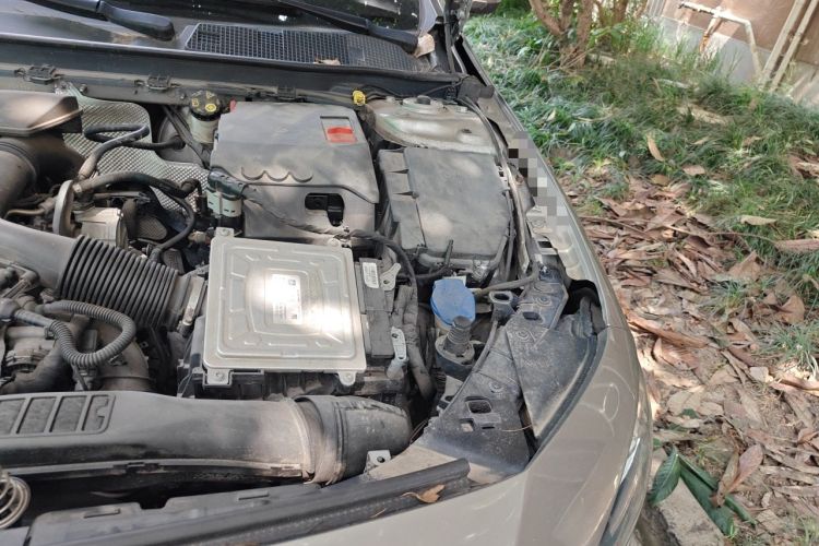Used Mercedes-Benz A-Class 2019 A 200 L Sport Sedan Engine Bay Left