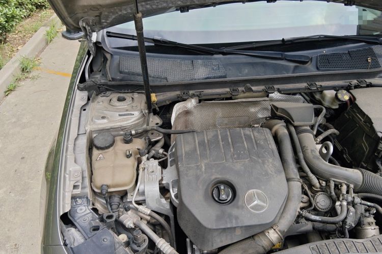 Used Mercedes-Benz A-Class 2019 A 200 L Sport Sedan Engine Bay Right