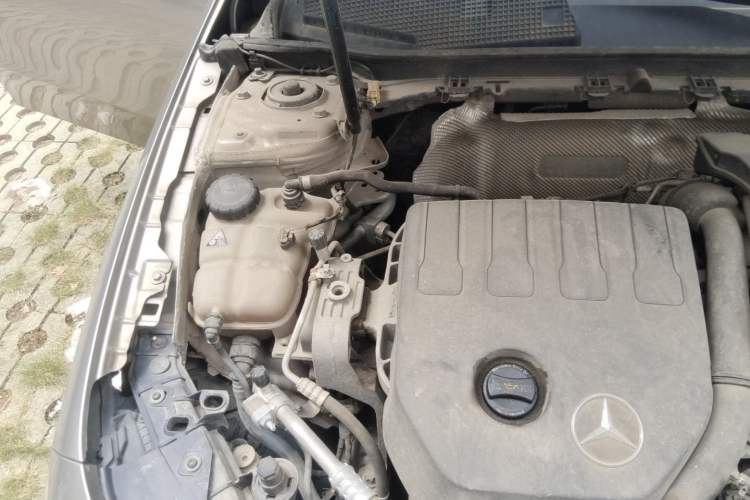 Used Mercedes-Benz A-Class 2019 A 200 L Sport Sedan Engine Bay Right