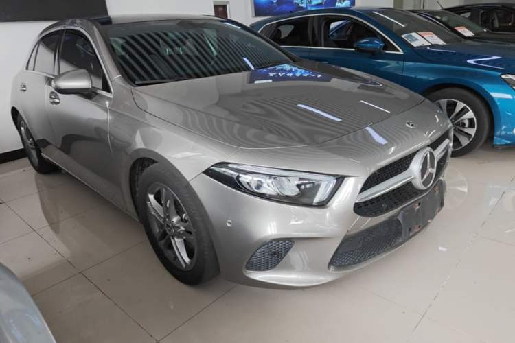 Used Mercedes-Benz A-Class 2019 A 200 Dynamic Edition Exterior 1
