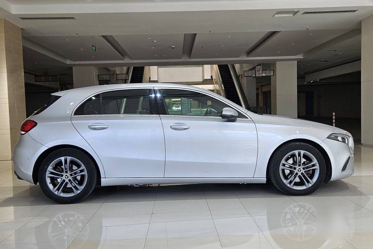 Used Mercedes-Benz A-Class 2019 A 200 Dynamic Edition Exterior 2