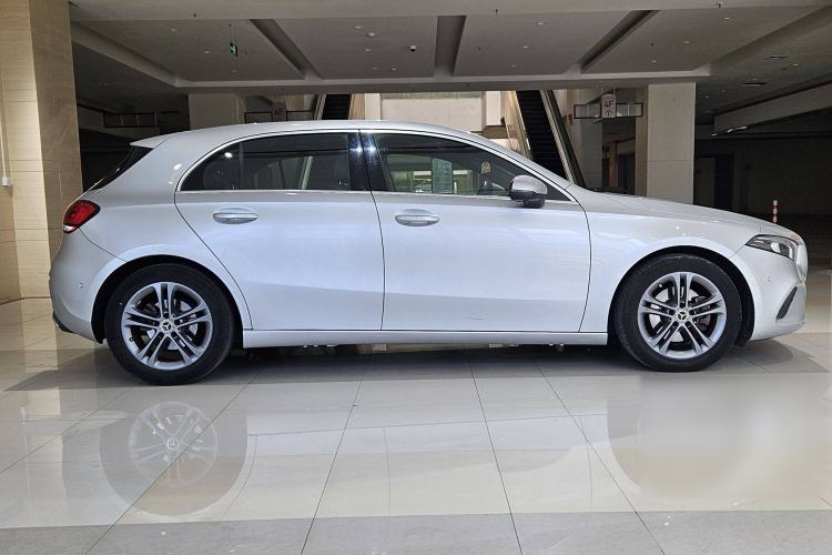 Used Mercedes-Benz A-Class 2019 A 200 Dynamic Edition Exterior 3
