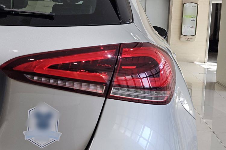 Used Mercedes-Benz A-Class 2019 A 200 Dynamic Edition Exterior 8