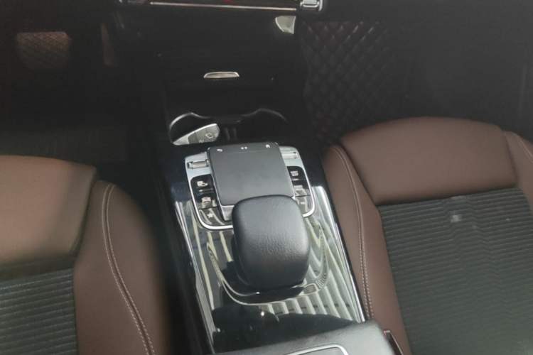 Used Mercedes-Benz A-Class 2019 A 200 Dynamic Edition Gear Lever