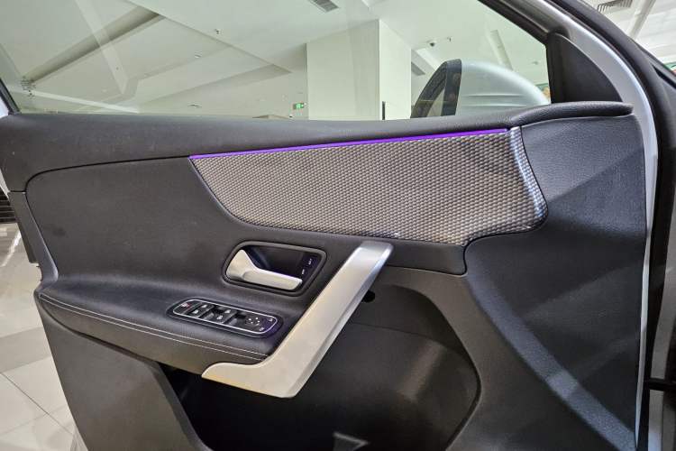 Used Mercedes-Benz A-Class 2019 A 200 Dynamic Edition Interior 15
