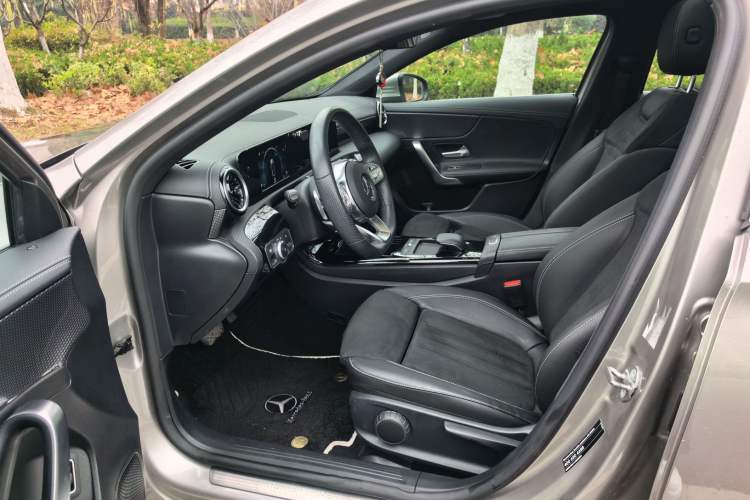 Used Mercedes-Benz A-Class 2019 A 180 L Sport Sedan Interior 6