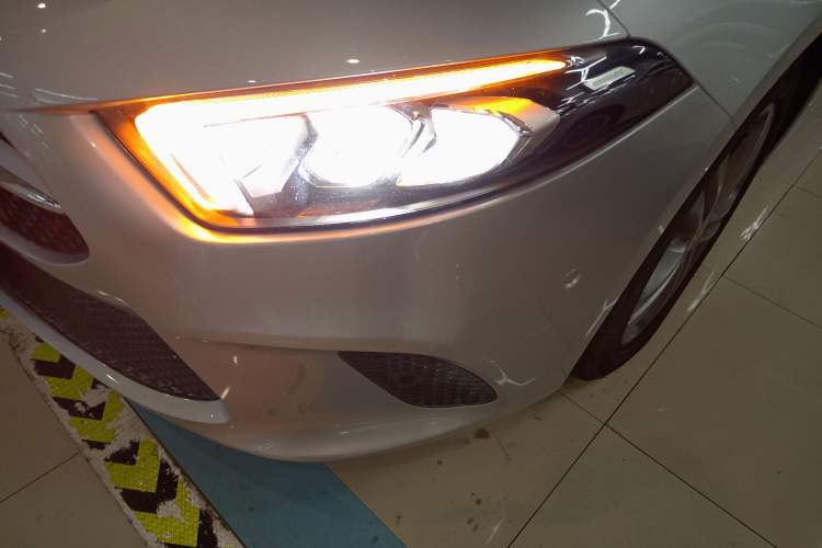 Used Mercedes-Benz A-Class 2019 A 200 Dynamic Edition Left Front Headlight