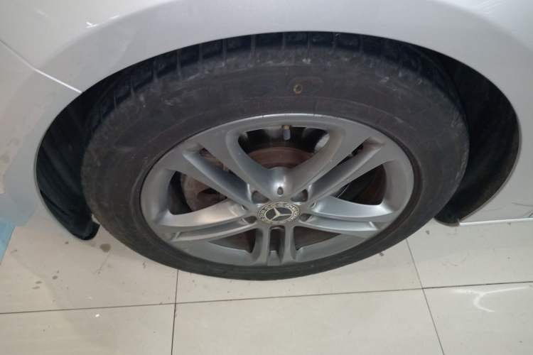 Used Mercedes-Benz A-Class 2019 A 200 Dynamic Edition Left Front Wheel Hub