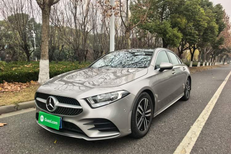 Used Mercedes-Benz A-Class 2019 A 180 L Sport Sedan Guazi used car, China used car export, Used car for sale, Used  cars, Cheapest cars for sale