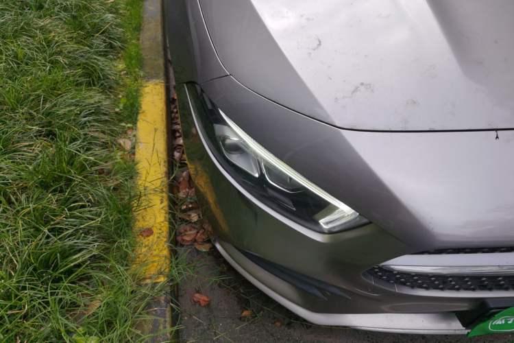 Used Mercedes-Benz A-Class 2019 A 200 L Sport Sedan Right Front Headlight