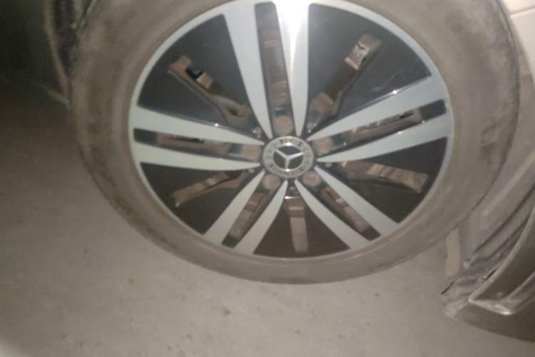 Used Mercedes-Benz A-Class 2019 A 180 L Sport Sedan Right Front Wheel Hub