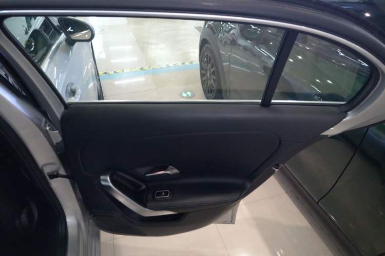 Used Mercedes-Benz A-Class 2019 A 200 Dynamic Edition Right Rear Door Interior