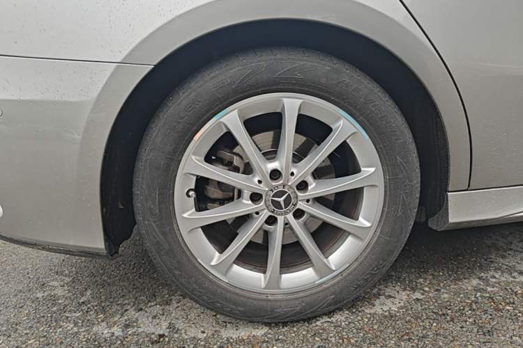 Used Mercedes-Benz A-Class 2019 A 200 L Sport Sedan Right Rear Wheel Hub