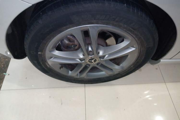 Used Mercedes-Benz A-Class 2019 A 200 Dynamic Edition Right Rear Wheel Hub