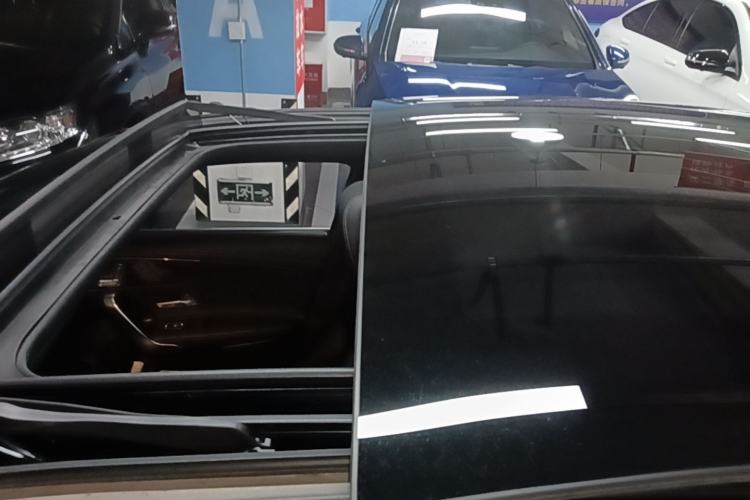 Used Mercedes-Benz A-Class 2019 A 200 L Sport Sedan Roof