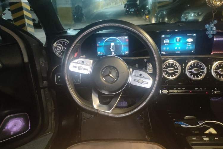 Used Mercedes-Benz A-Class 2019 A 180 L Sport Sedan Steering Wheel
