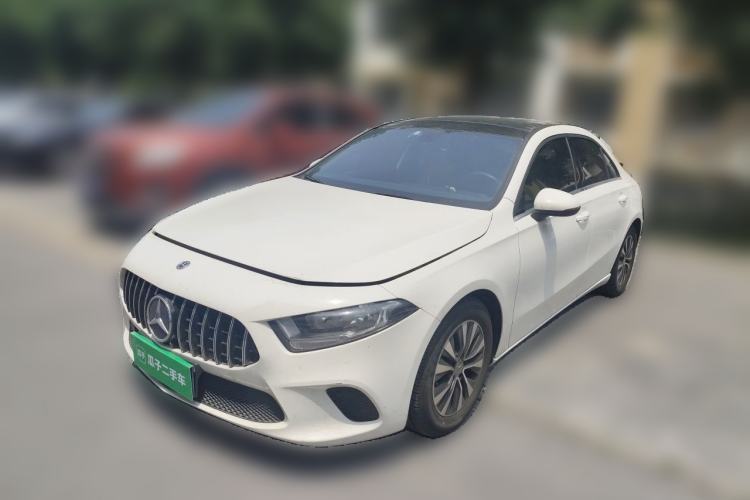 Used Mercedes-Benz A-Class 2019 A 180 L Guazi used car, China used car export, Used car for sale, Used Mercedes-Benz cars, Cheapest cars for sale