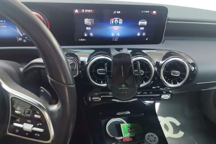 Used Mercedes-Benz A-Class 2019 A 200 Dynamic Edition Audio And AC Panel