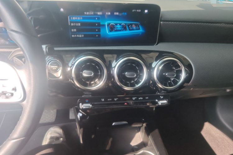 Used Mercedes-Benz A-Class 2019 A 200 Dynamic Edition Audio And AC Panel