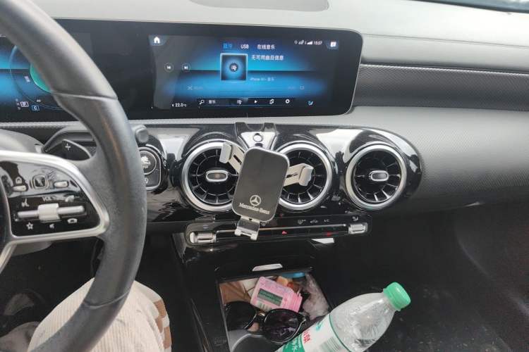 Used Mercedes-Benz A-Class 2019 A 200 L Audio And AC Panel