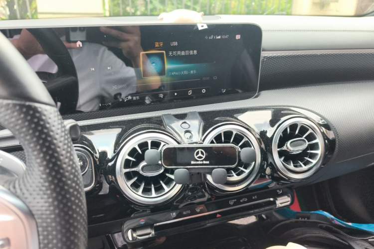 Used Mercedes-Benz A-Class 2019 A 200 L Sport Sedan Audio And AC Panel