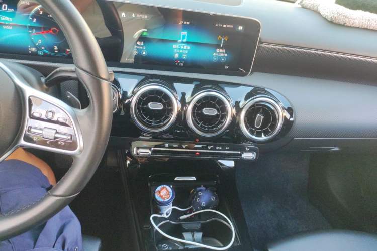 Used Mercedes-Benz A-Class 2019 A 200 Dynamic Edition Audio And AC Panel