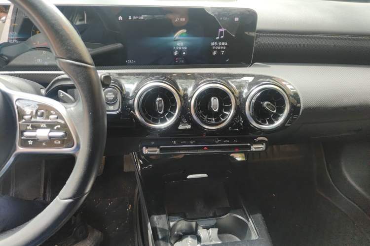Used Mercedes-Benz A-Class 2019 A 200 Dynamic Edition Audio And AC Panel