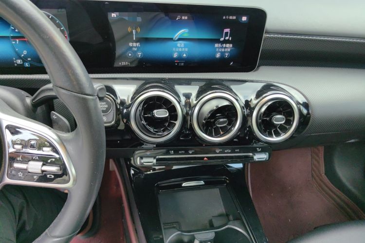 Used Mercedes-Benz A-Class 2019 A 200 Dynamic Edition Audio And AC Panel