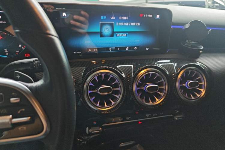 Used Mercedes-Benz A-Class 2019 A 200 Dynamic Edition Audio And AC Panel