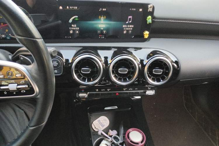 Used Mercedes-Benz A-Class 2019 A 200 Dynamic Edition Audio And AC Panel