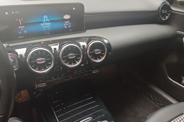 Used Mercedes-Benz A-Class 2019 A 200 Fashion Model Audio And AC Panel