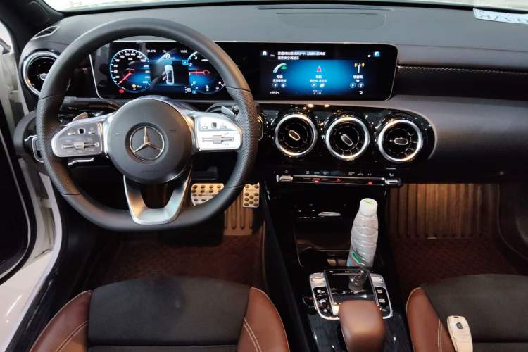 Used Mercedes-Benz A-Class 2019 Restyled A 200 L Sport Sedan Audio And AC Panel