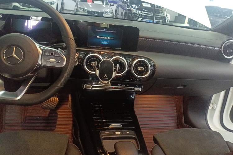 Used Mercedes-Benz A-Class 2019 A 180 L Sport Sedan Audio And AC Panel