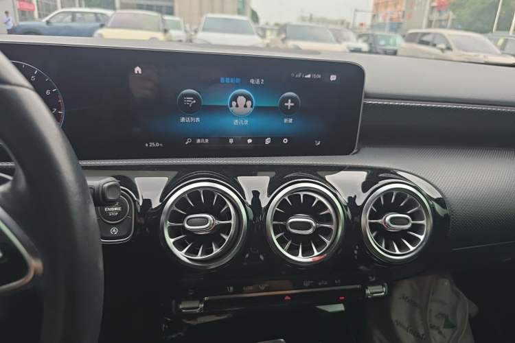 Used Mercedes-Benz A-Class 2019 A 200 Dynamic Edition Audio And AC Panel