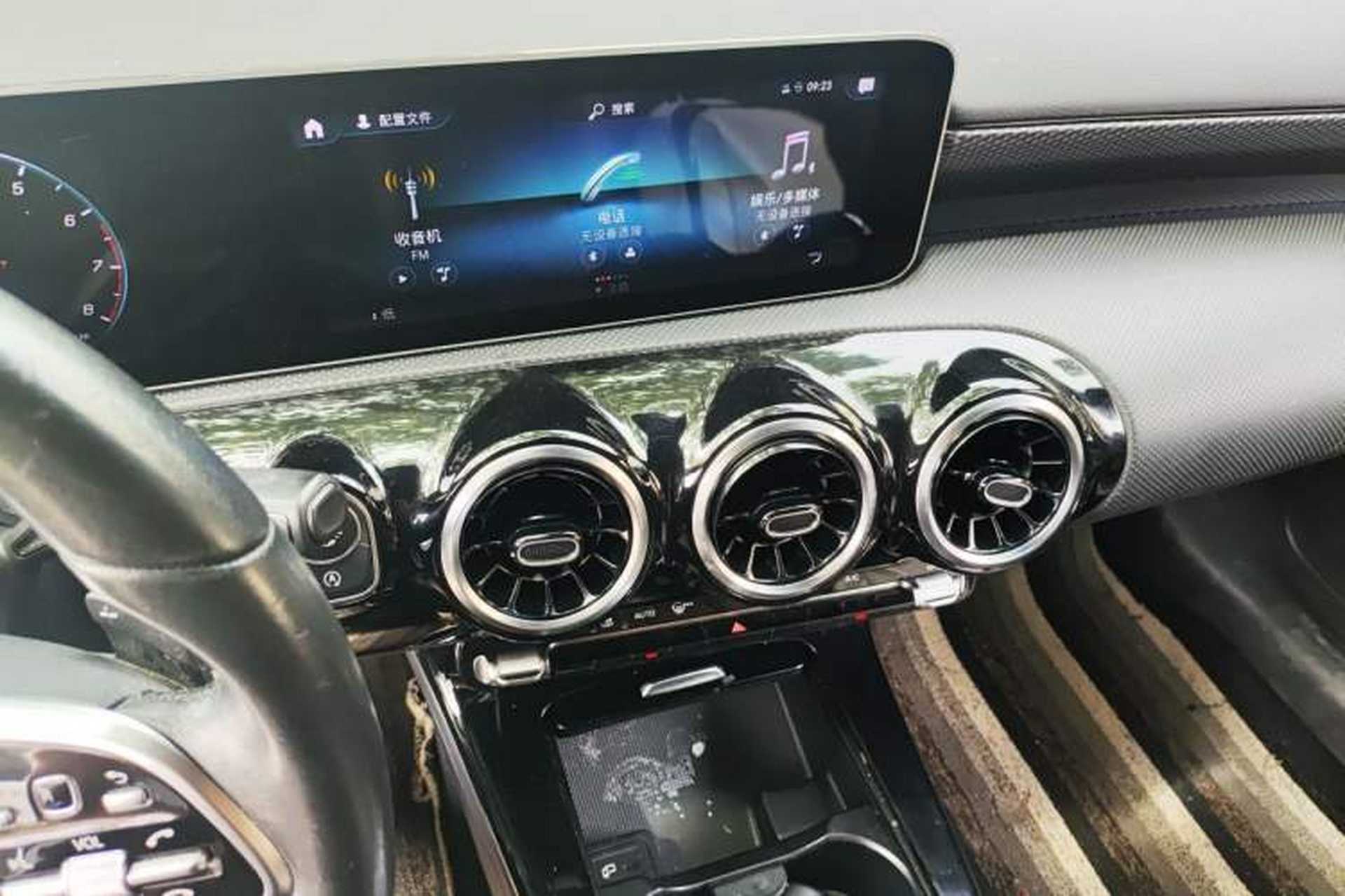 Used Mercedes-Benz A-Class 2019 A 200 Dynamic Edition Audio And AC Panel