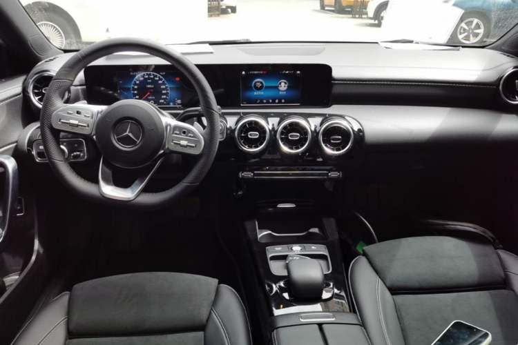 Used Mercedes-Benz A-Class 2019 A 180 L Sport Sedan Center Console