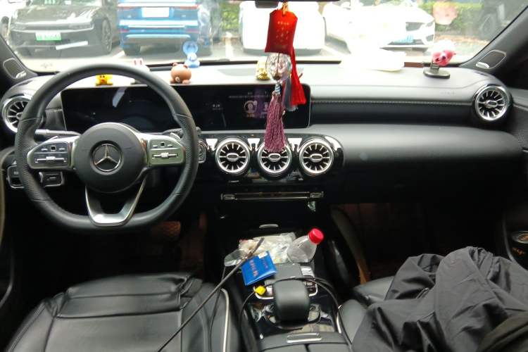Used Mercedes-Benz A-Class  Center Console