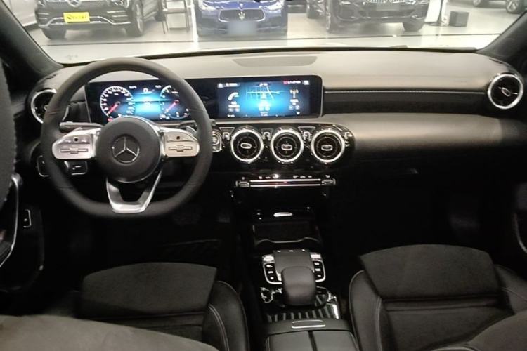 Used Mercedes-Benz A-Class 2019 A 200 L Sport Sedan Center Console