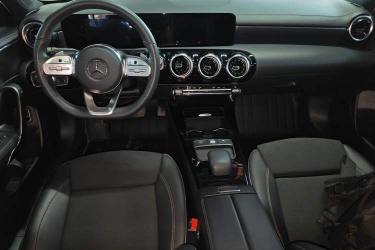 Used Mercedes-Benz A-Class 2019 A 180 L Sport Sedan Center Console