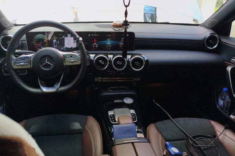Used Mercedes-Benz A-Class 2019 A 200 L Sport Sedan Center Console