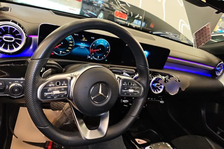 Used Mercedes-Benz A-Class 2019 A 200 L Sport Sedan First Edition Special Edition Center Console