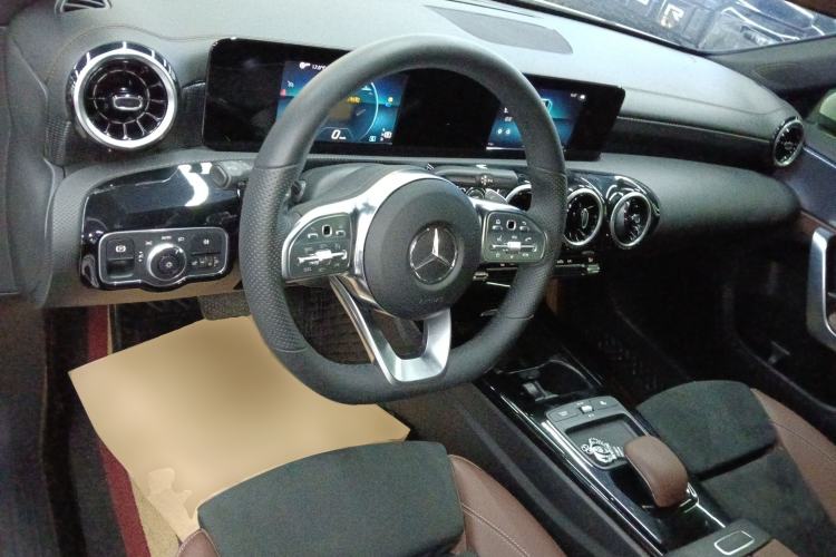 Used Mercedes-Benz A-Class 2019 A 180 L Sport Sedan Center Console