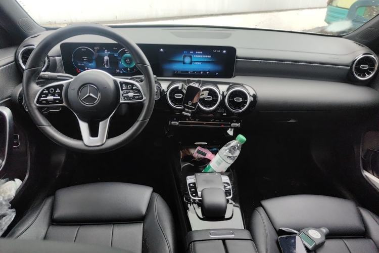 Used Mercedes-Benz A-Class 2019 A 200 L Center Console