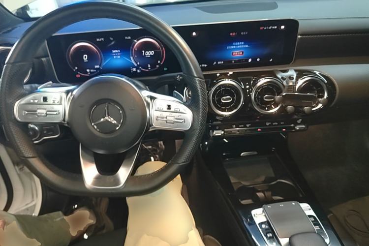 Used Mercedes-Benz A-Class 2019 A 200 L Sport Sedan Center Console