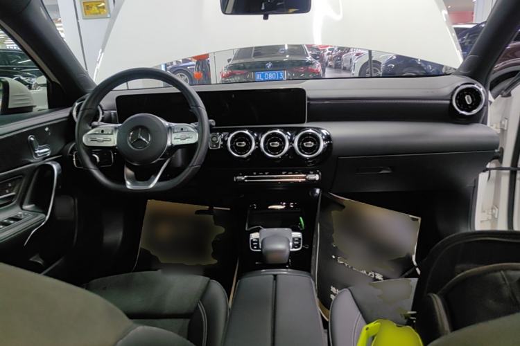 Used Mercedes-Benz A-Class 2019 A 200 L Sport Sedan Center Console