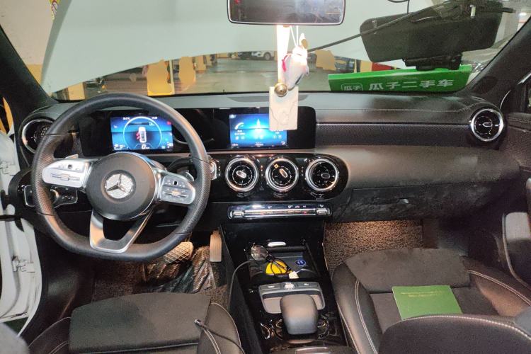 Used Mercedes-Benz A-Class 2019 A 180 L Sport Sedan Center Console