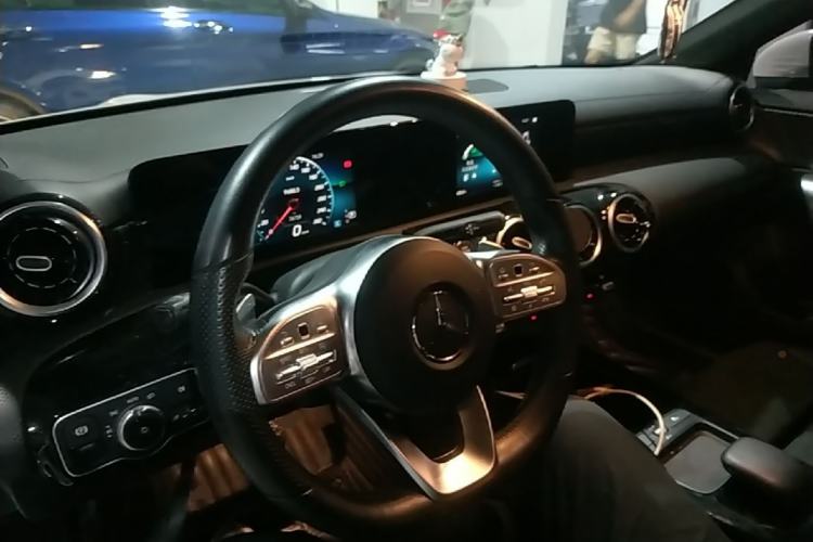 Used Mercedes-Benz A-Class 2019 A 180 L Sport Sedan Center Console