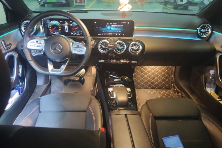 Used Mercedes-Benz A-Class 2019 A 200 L Sport Sedan First Edition Special Edition Center Console